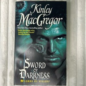2006 Vintage Romance Softcover Book Sword of Darkness by Kinley MacGregor